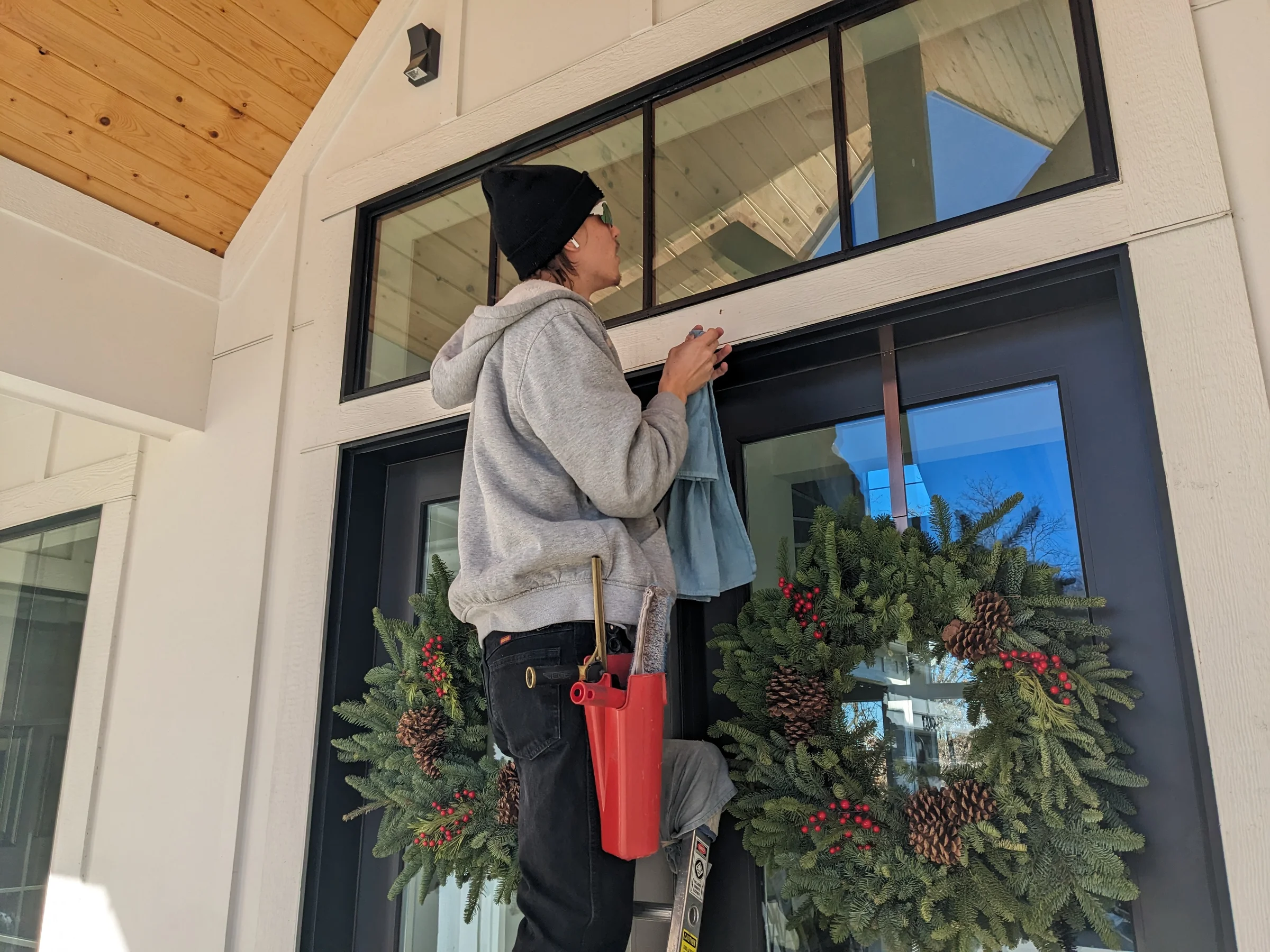 Holiday Window Cleaning